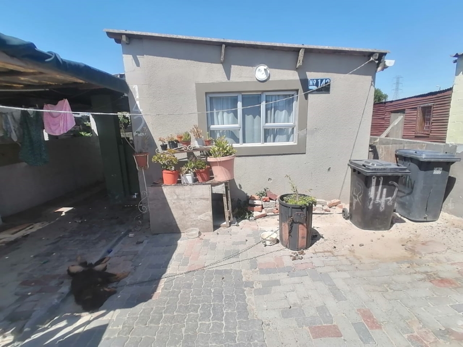 4 Bedroom Property for Sale in Kalkfontein Western Cape